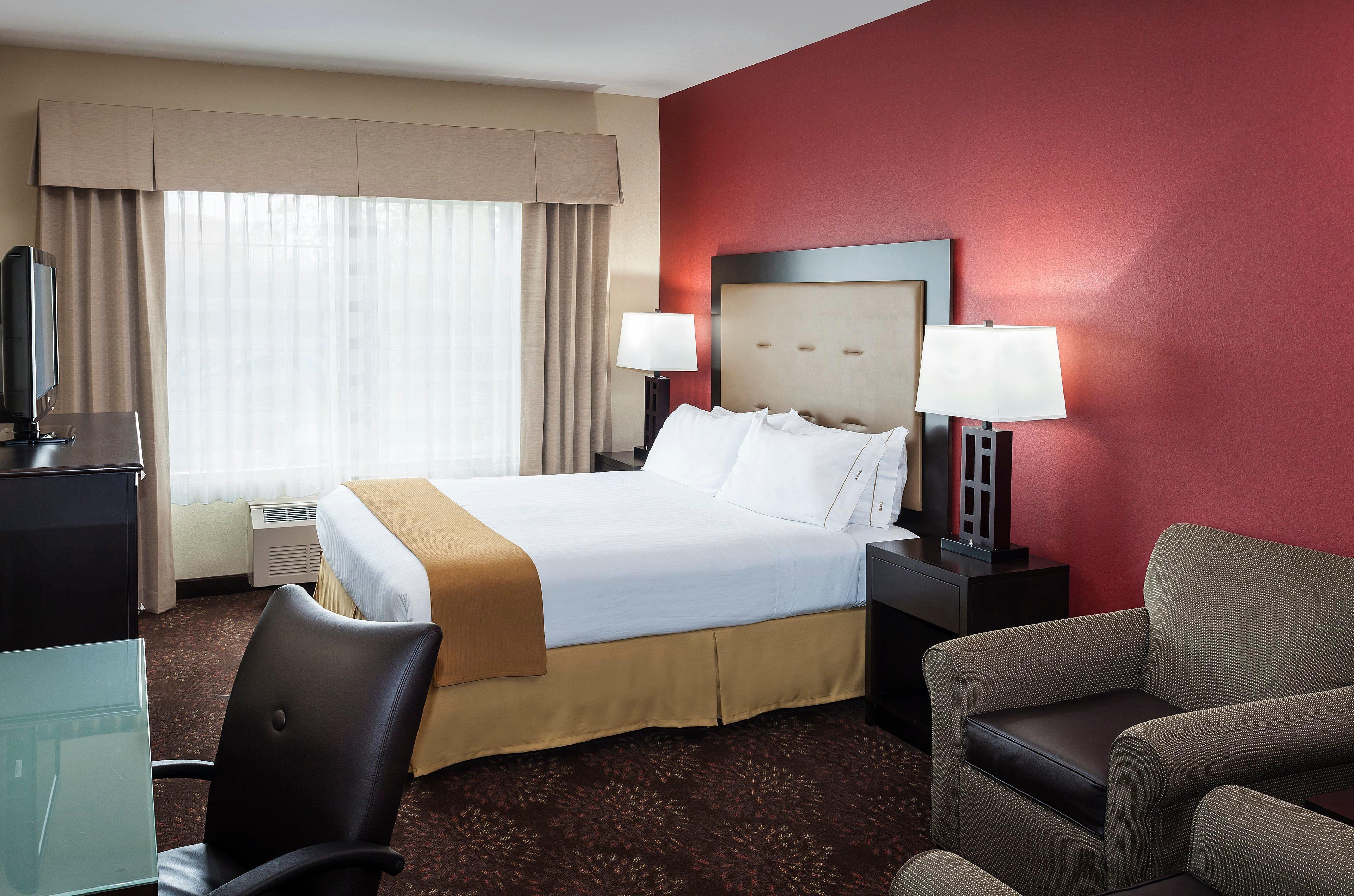 Wyndham Garden Anchorage Airport Hotel Exterior photo
