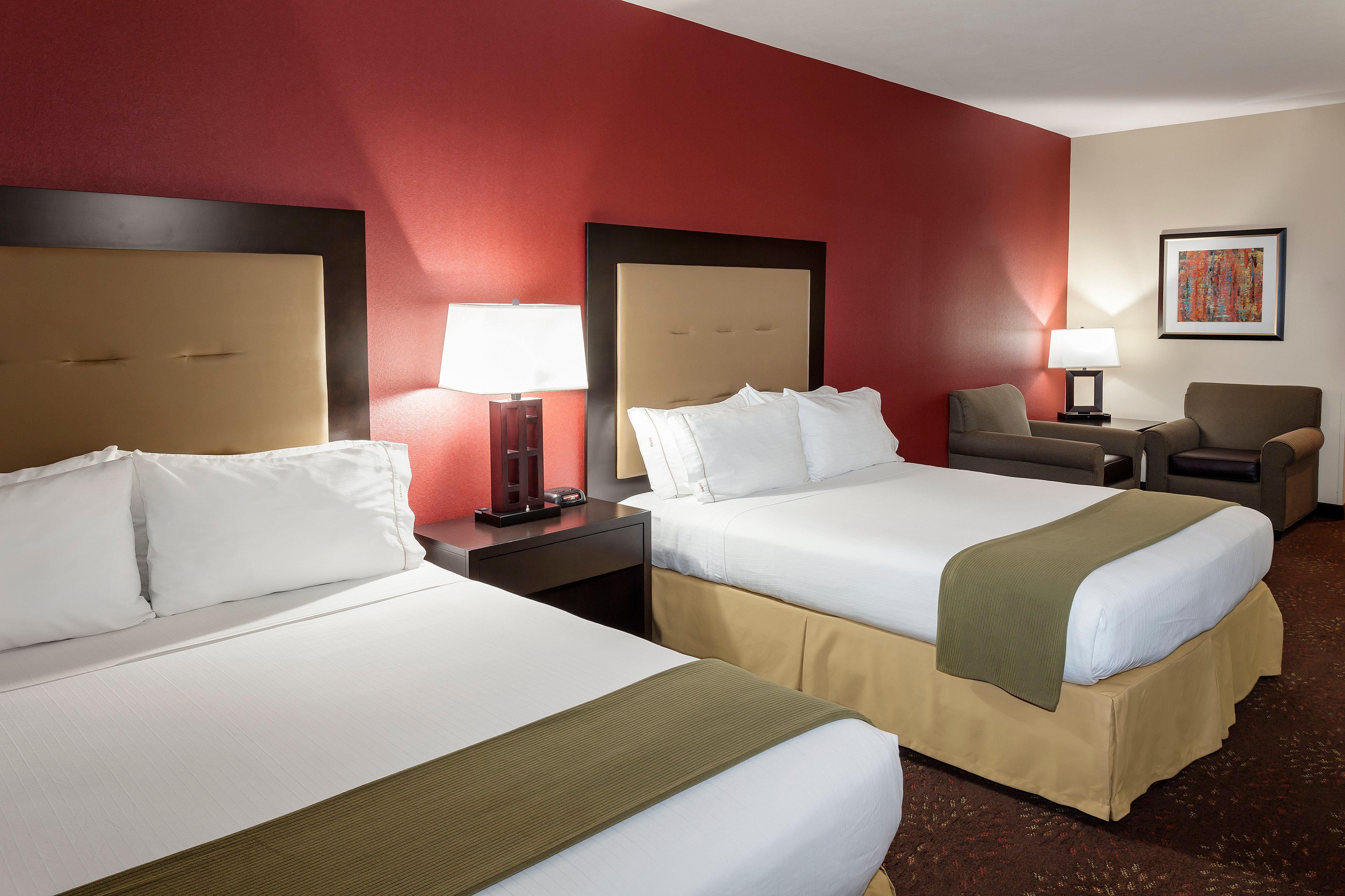 Wyndham Garden Anchorage Airport Hotel Exterior photo