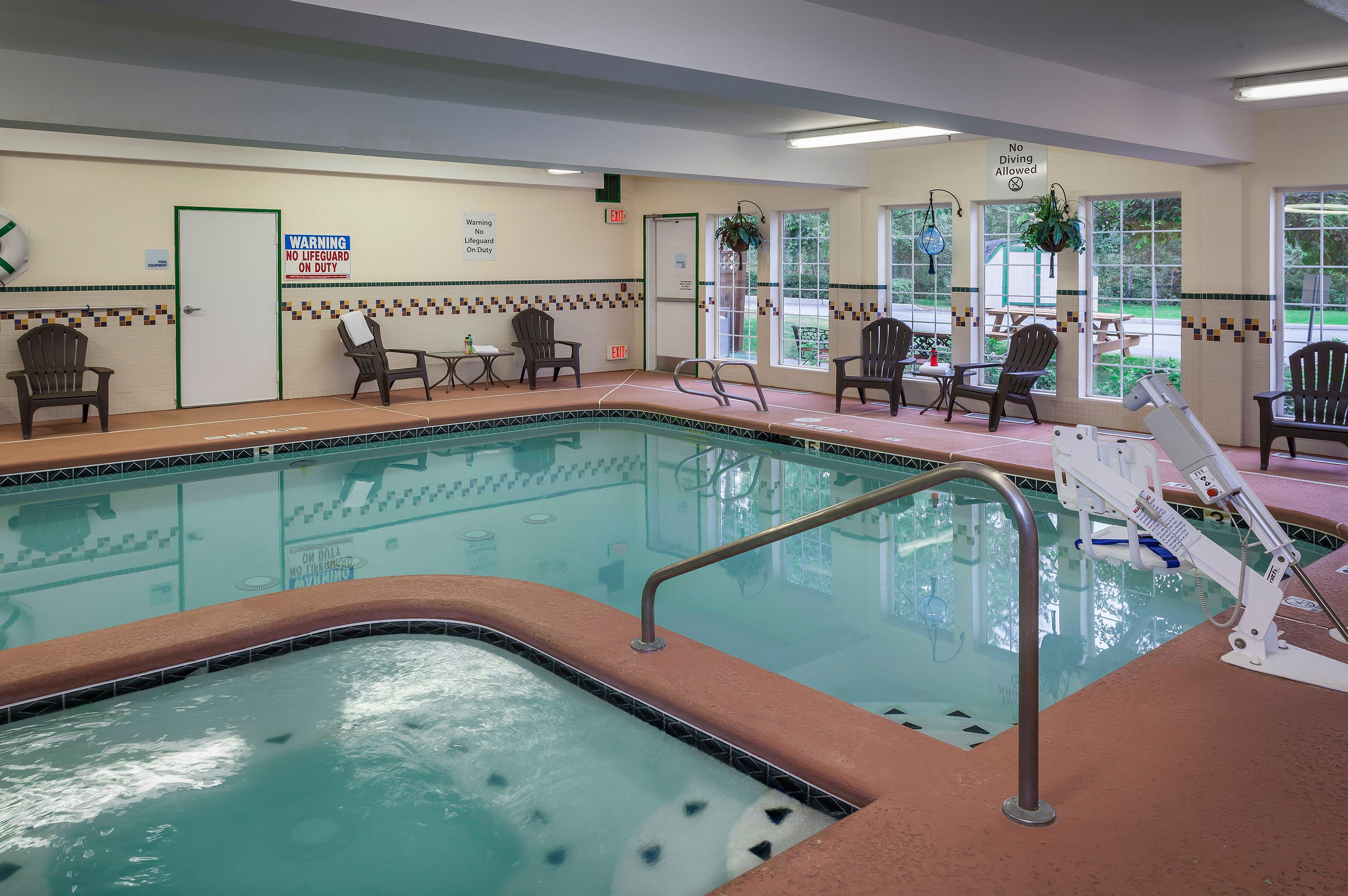 Wyndham Garden Anchorage Airport Hotel Exterior photo
