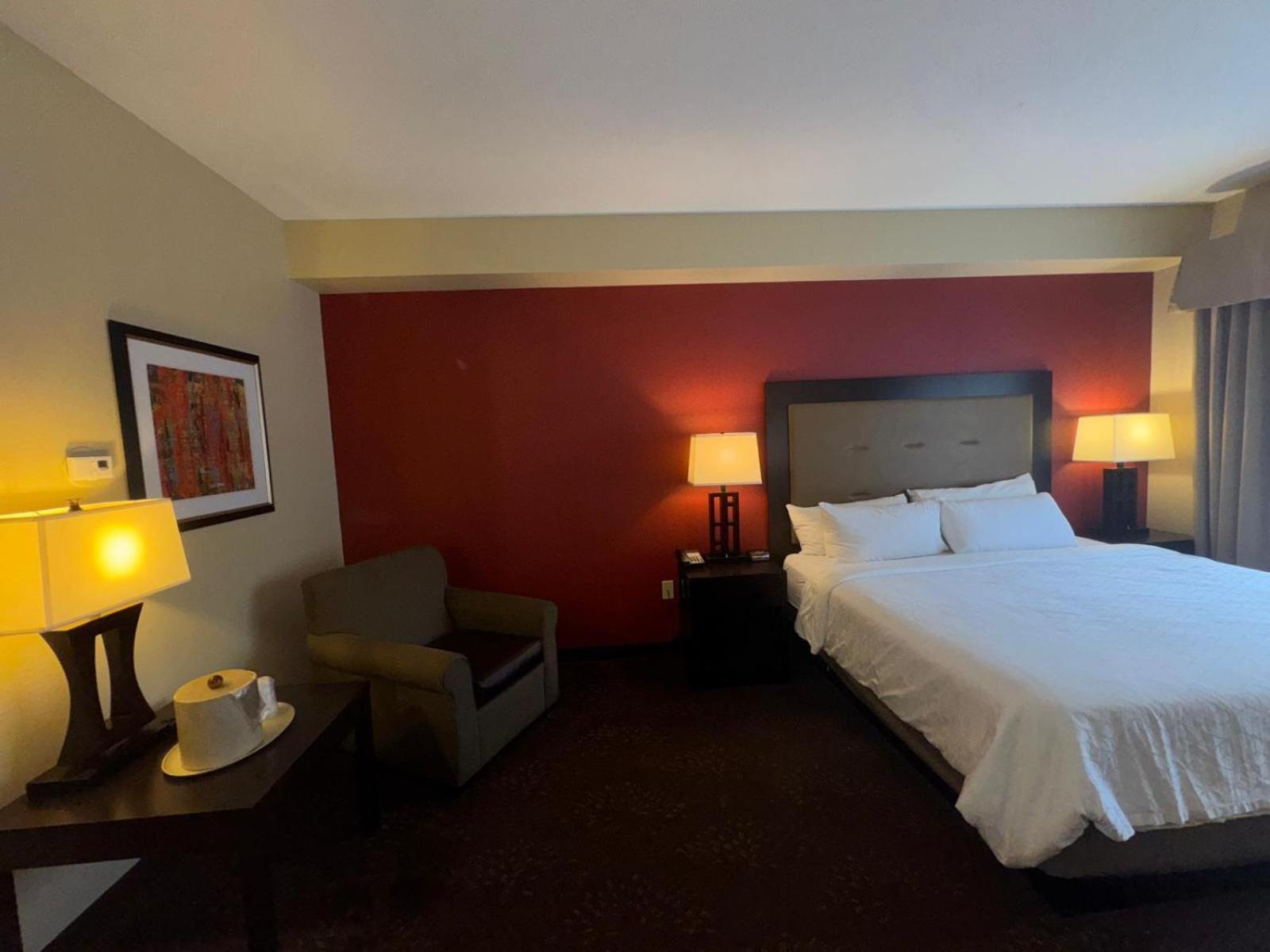 Wyndham Garden Anchorage Airport Hotel Exterior photo