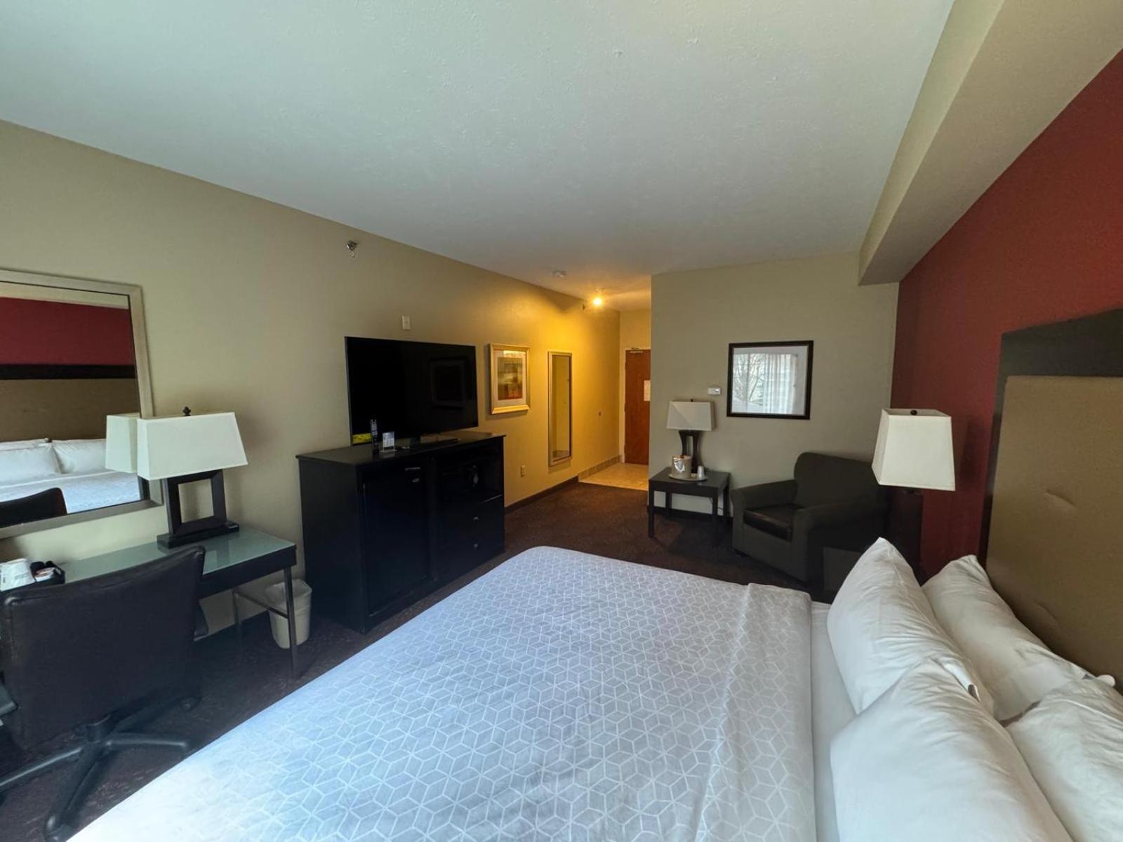 Wyndham Garden Anchorage Airport Hotel Exterior photo